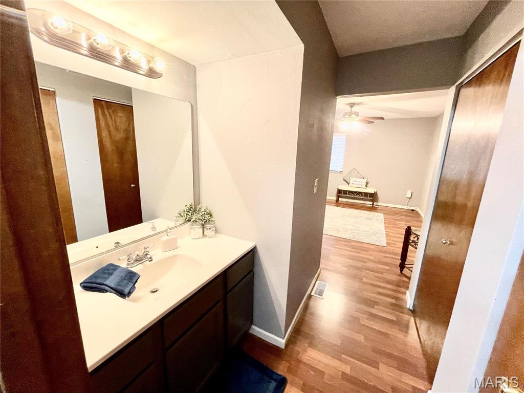 890 Lester Avenue Collinsville, IL 62234 - Photo 21 of 44