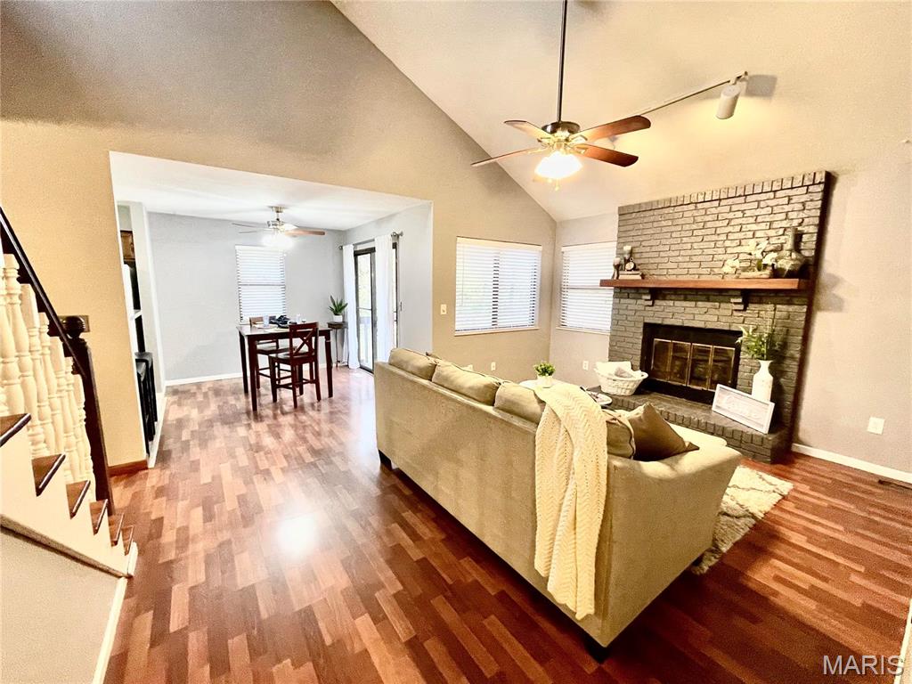 890 Lester Avenue Collinsville, IL 62234 - Photo 4 of 44