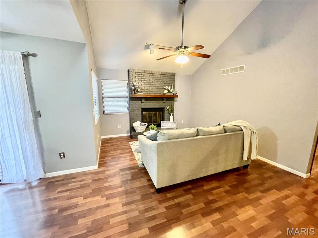 890 Lester Avenue Collinsville, IL 62234 - Photo 5 of 44