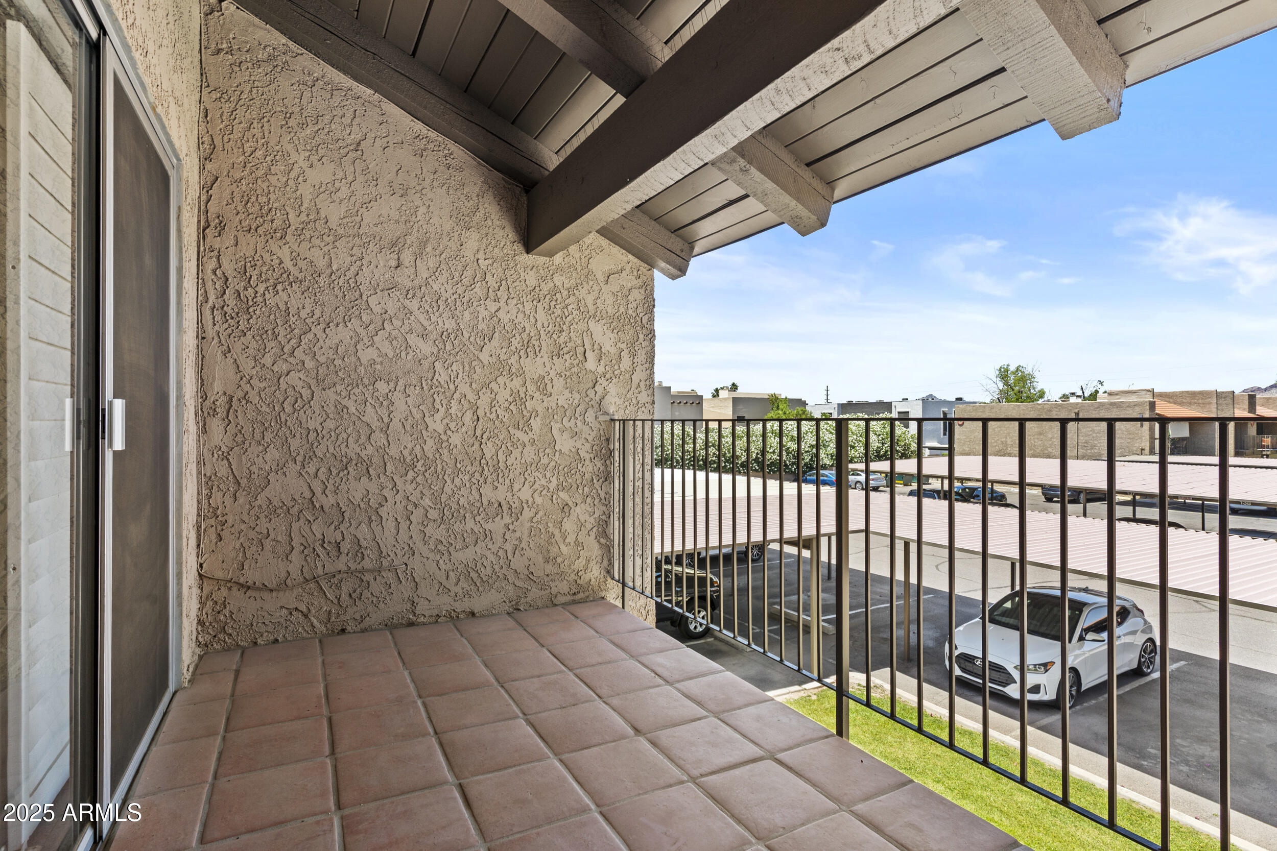 5525 East Thomas Road, Unit K16 Phoenix, AZ 85018 - Photo 23 of 36 a view of a balcony