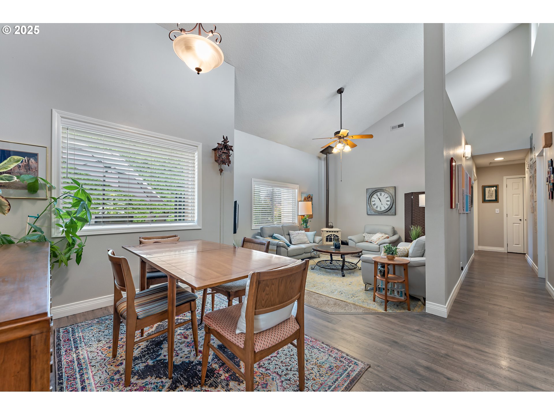 7940 Southwest Racquet Court Wilsonville, OR 97070 - Photo 8 of 41 Gallery Image 8