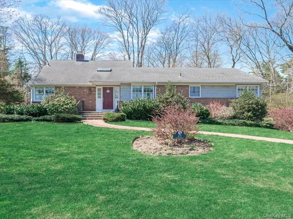 $1,475,000 | 25 Jaegger Drive, Glen Head, NY 11545