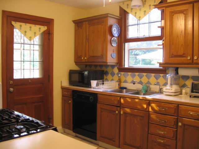 155 South Stanwood Road Bexley, OH 43209 - Photo 3 of 10