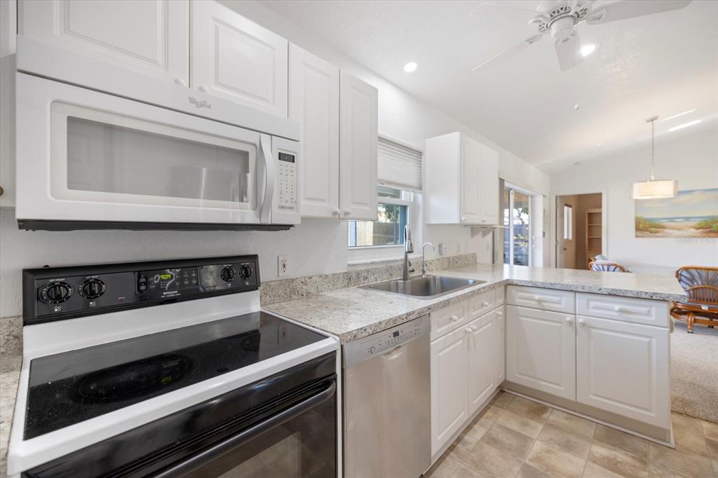 950 Fundy Road Venice, FL 34293 - Photo 5 of 51