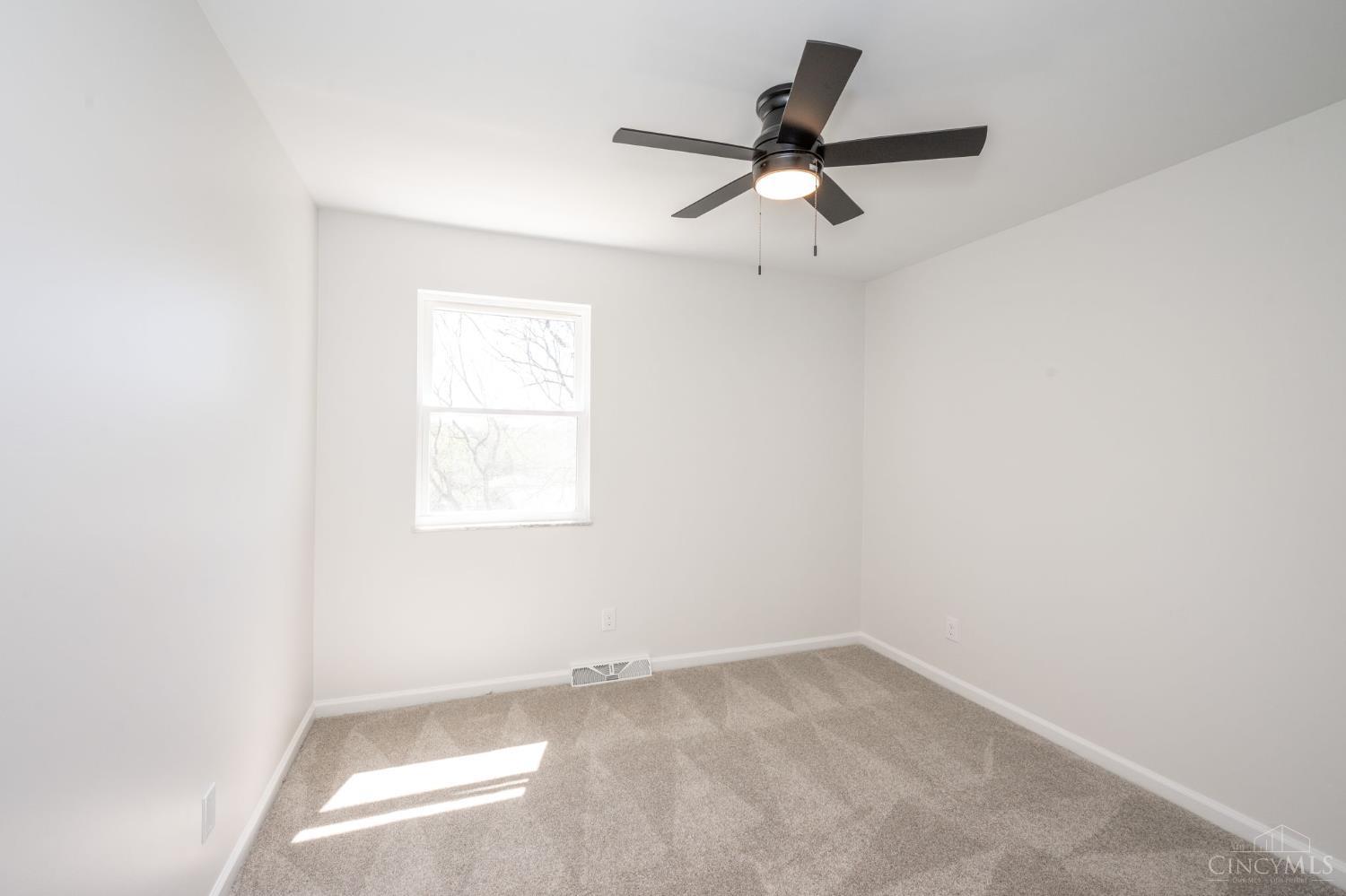 3543 Rackacres Drive Cincinnati, OH 45211 - Photo 40 of 55