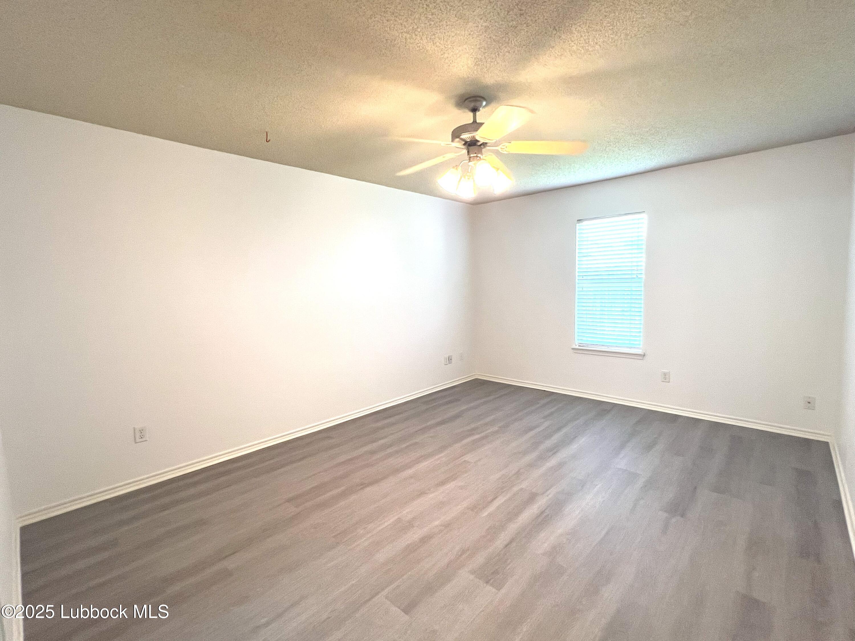 2802 108th Street Lubbock, TX 79423 - Photo 12 of 16 11