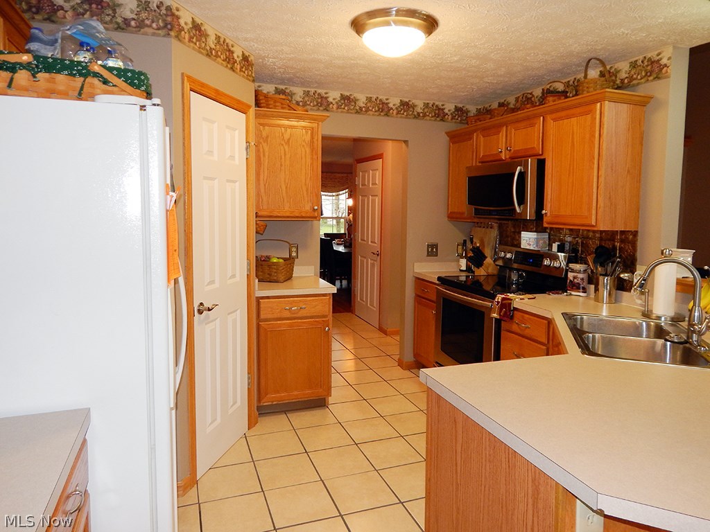 130 Pondview Circle Rittman, OH 44270 - Photo 7 of 25 Gallery Image 7
