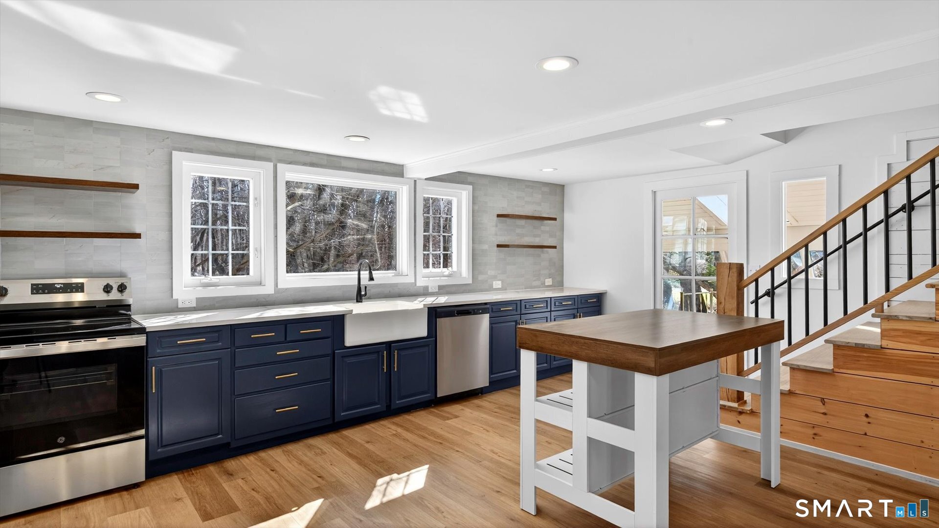 56 West Street Bolton, CT 06043 - Photo 5 of 29