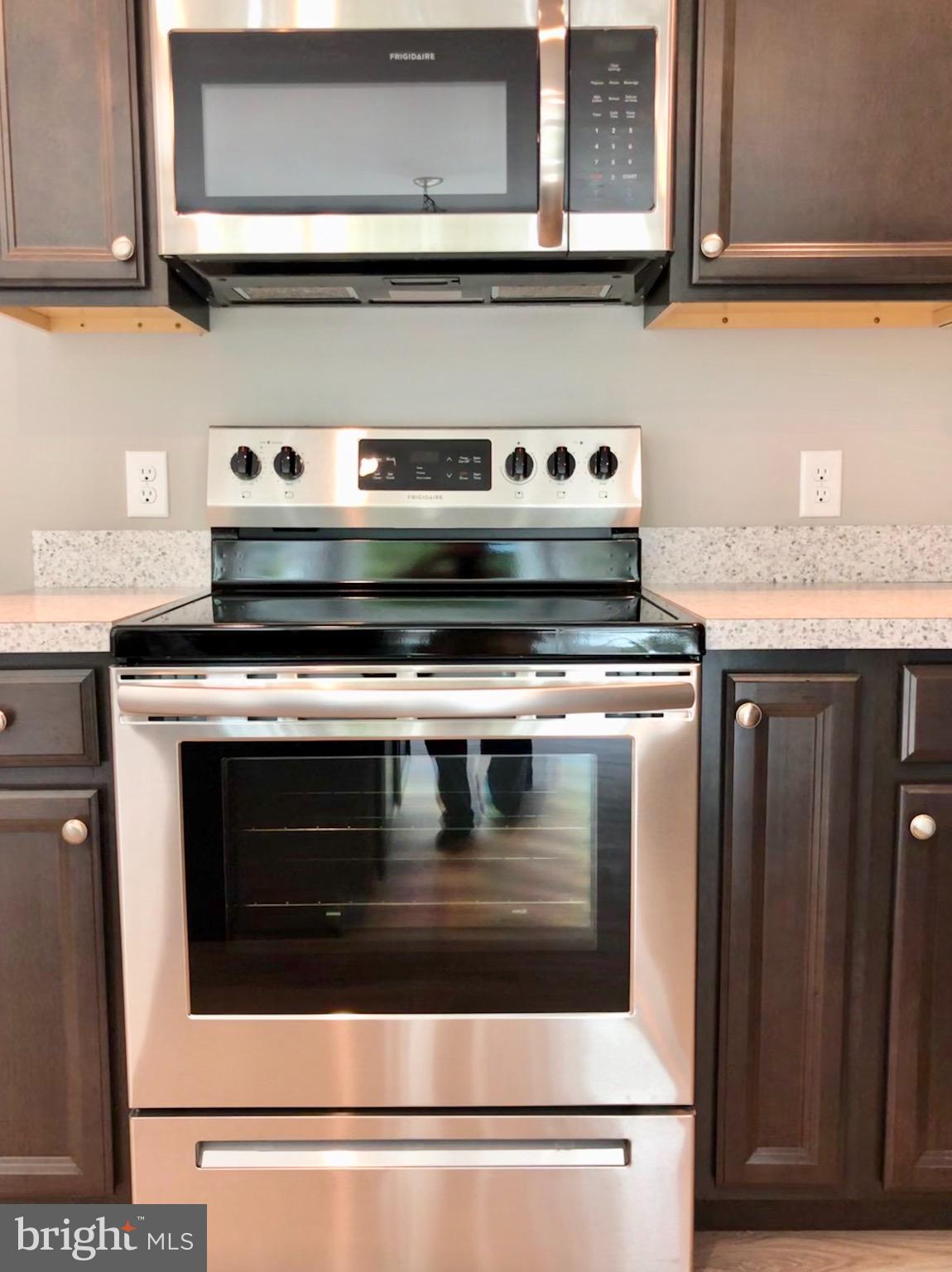 360 Burns Street Ranson, WV 25438 - Photo 8 of 19