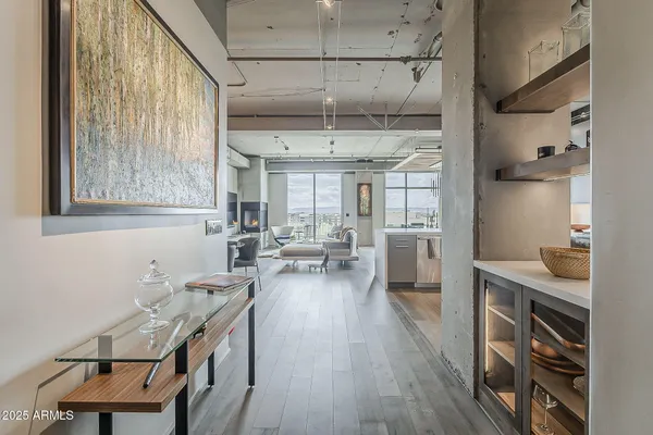 $1,499,000 | 2211 East Camelback Road, Unit 605, Phoenix, AZ 85016