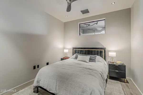 $1,499,000 | 2211 East Camelback Road, Unit 605, Phoenix, AZ 85016