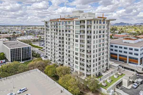 $1,499,000 | 2211 East Camelback Road, Unit 605, Phoenix, AZ 85016