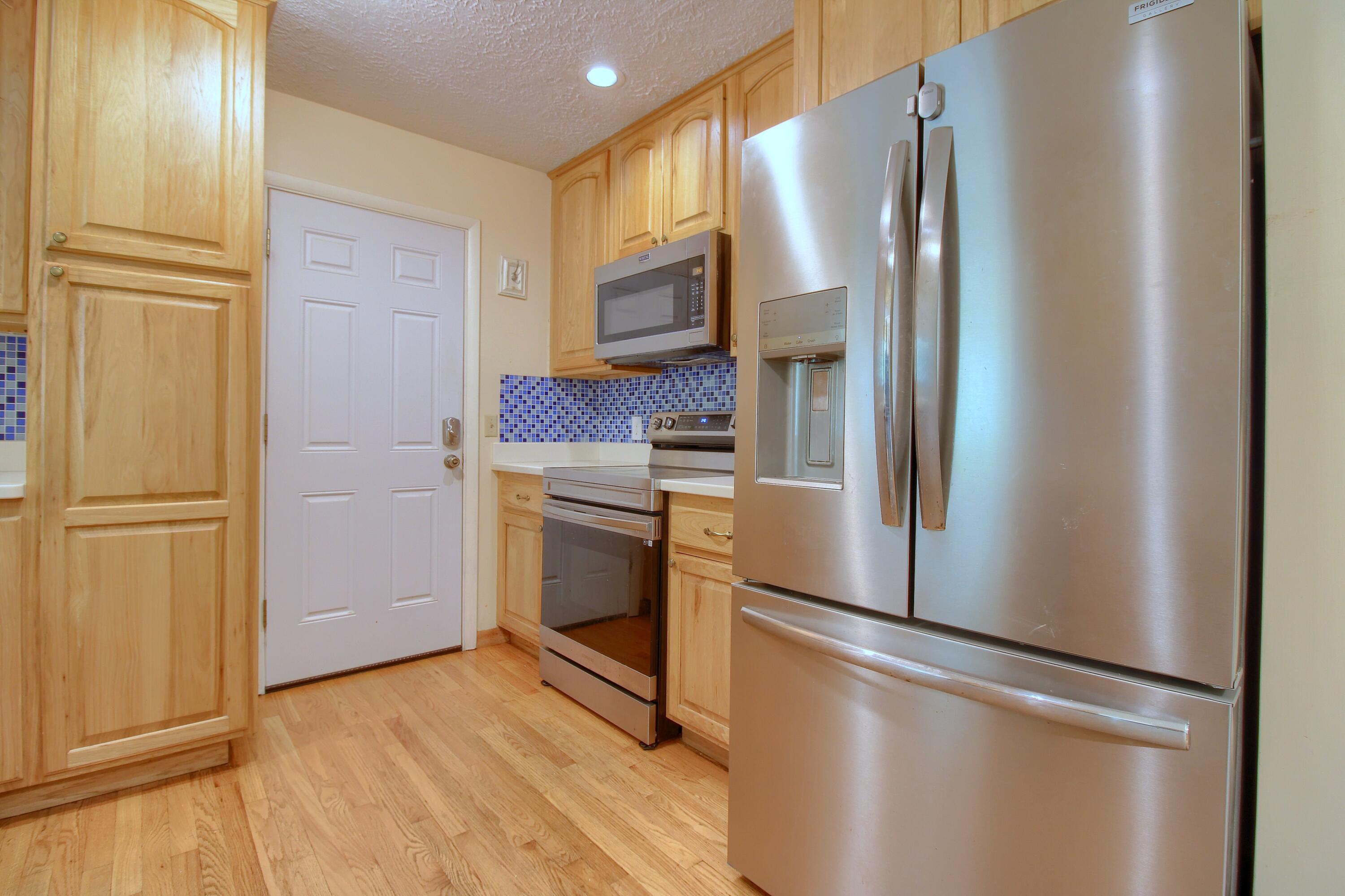 39 Judd Road Milan, MI 48160 - Photo 10 of 32 Kitchen-2nd-View (1)