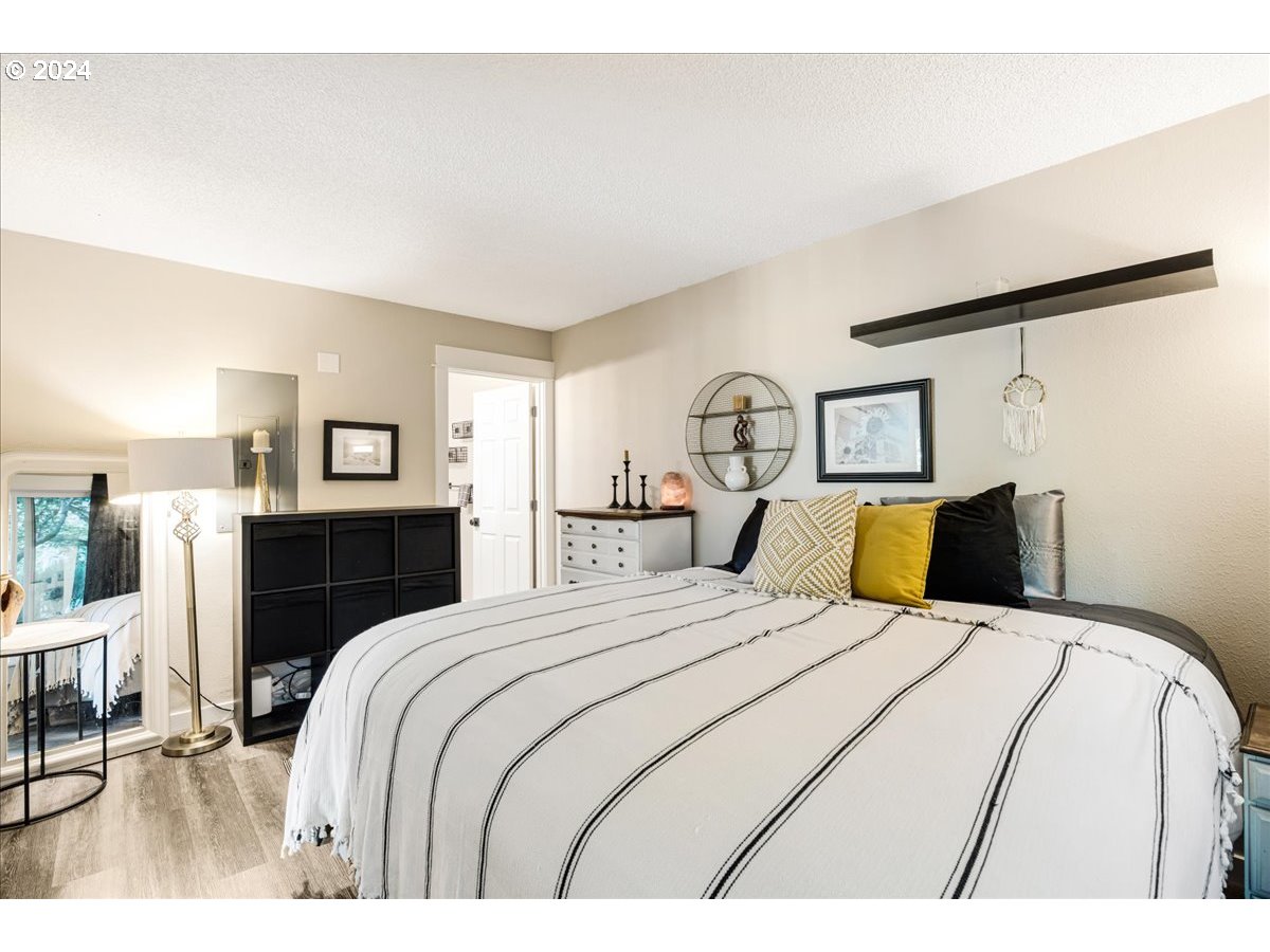 7720 Southwest Barnes Road Portland, OR 97225 - Photo 20 of 29 Gallery Image 20