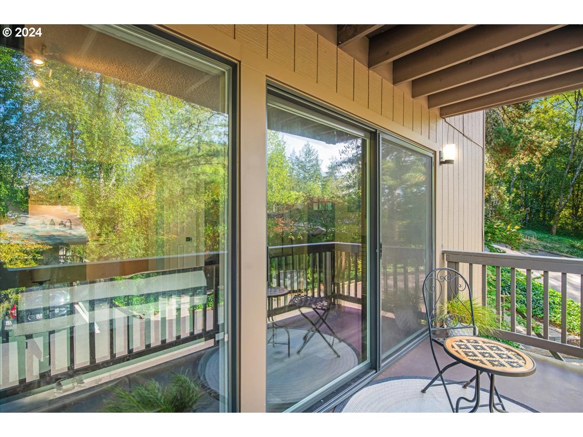 7720 Southwest Barnes Road Portland, OR 97225 - Photo 24 of 29 Gallery Image 24