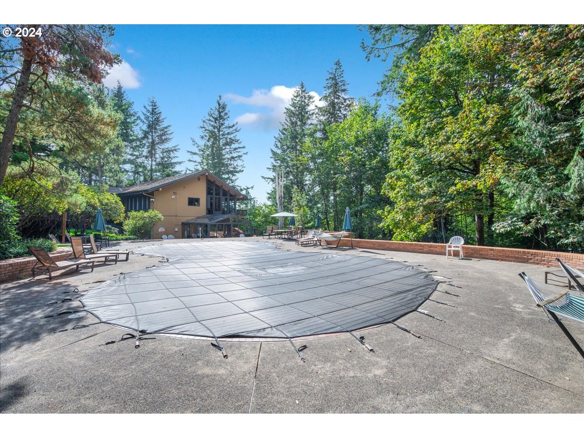 7720 Southwest Barnes Road Portland, OR 97225 - Photo 27 of 29 Gallery Image 27