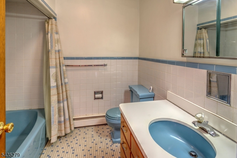 7 Mosle Road Peapack-Gladstone, NJ 07934 - Photo 10 of 24