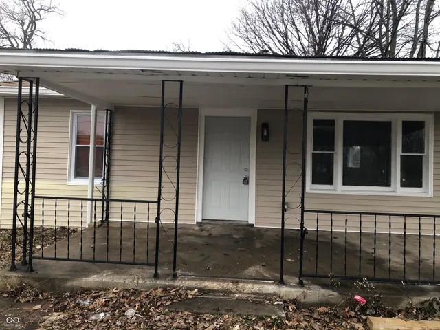 $199,000 | 610 South Arlington Avenue, Indianapolis, IN 46219