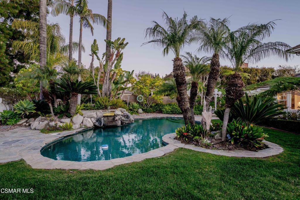 637 Bluegrass Street Simi Valley, CA 93065 - Photo 54 of 67 a view of a house with a yard and sitting area