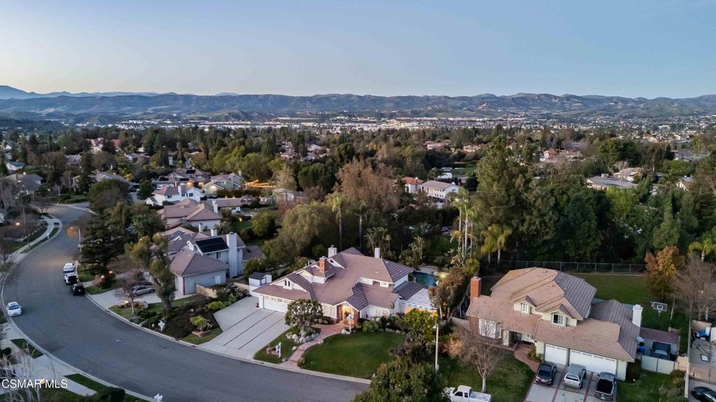 637 Bluegrass Street Simi Valley, CA 93065 - Photo 61 of 67 an aerial view of a house with a outdoor space