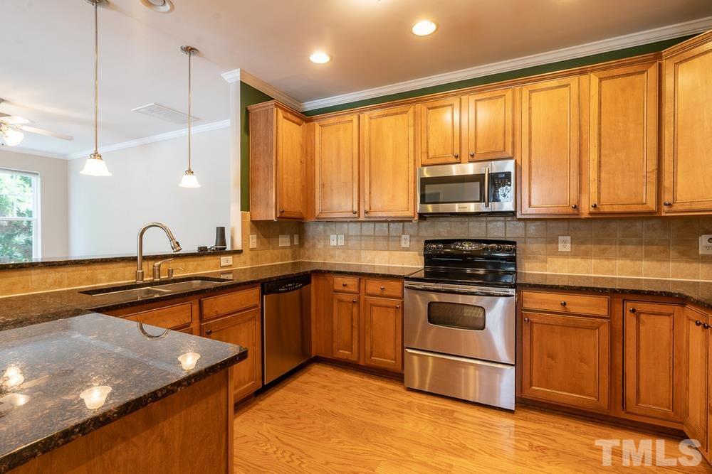 5012 Celtic Court Raleigh, NC 27612 - Photo 4 of 30