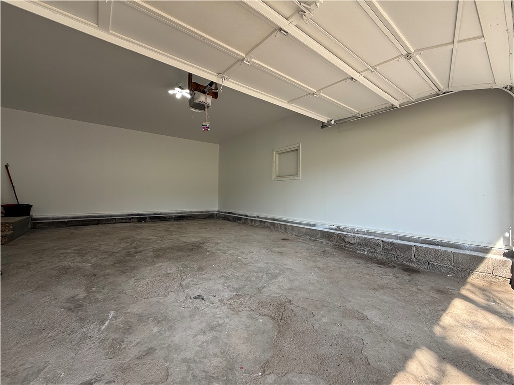 1656 Jefferson Road Henrietta, NY 14623 - Photo 4 of 23 Gallery Image 4