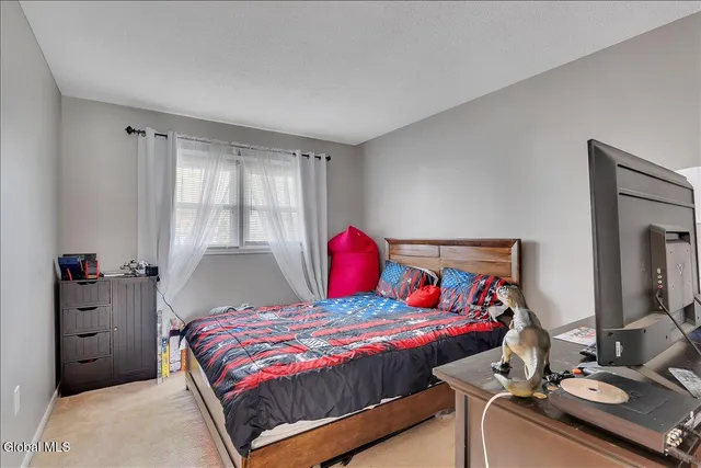 $275,000 | 109 Van Buren Road, Glenville, NY 12302