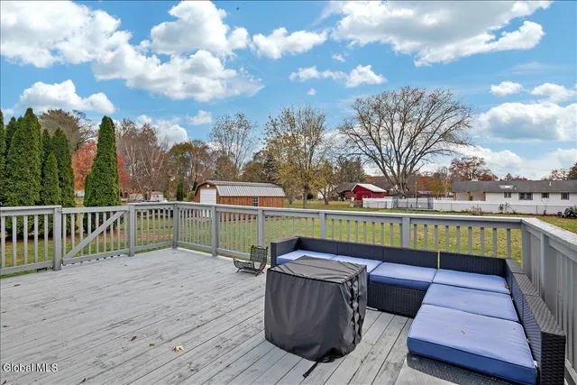 $275,000 | 109 Van Buren Road, Glenville, NY 12302