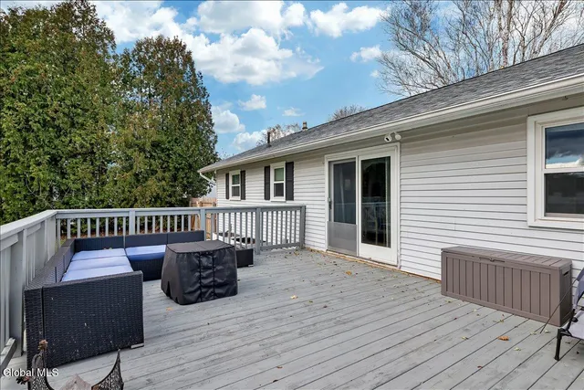 $275,000 | 109 Van Buren Road, Glenville, NY 12302