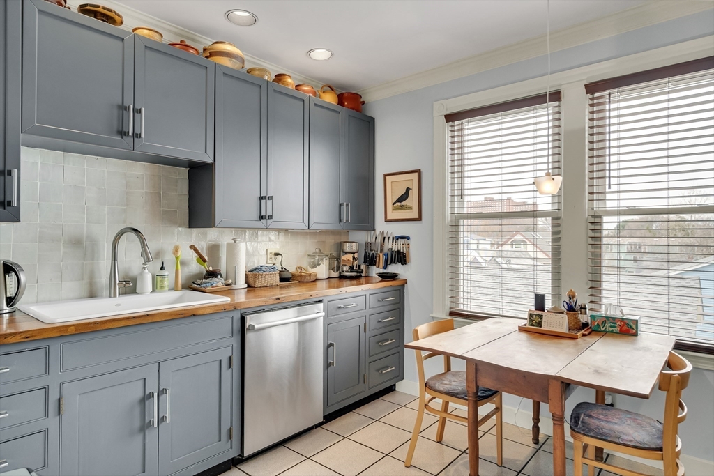 66 Reed St Court, Unit 3 Cambridge, MA 02140 - Photo 12 of 41