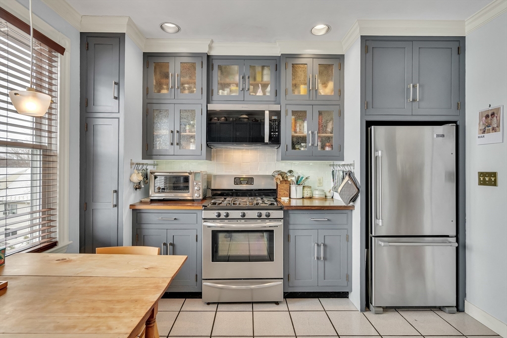 66 Reed St Court, Unit 3 Cambridge, MA 02140 - Photo 14 of 41
