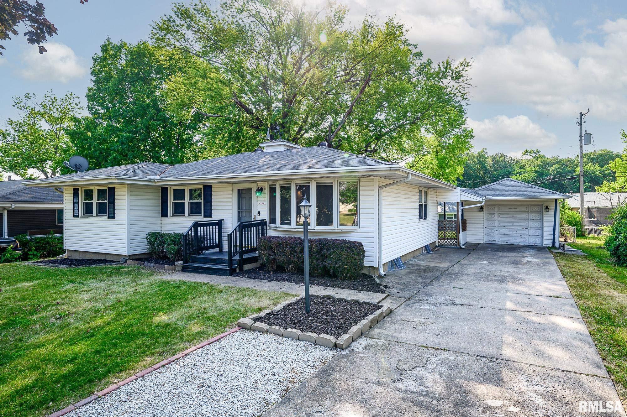 5709 North Hamilton Road Peoria, IL 61614 - Photo 3 of 30 Gallery Image 3