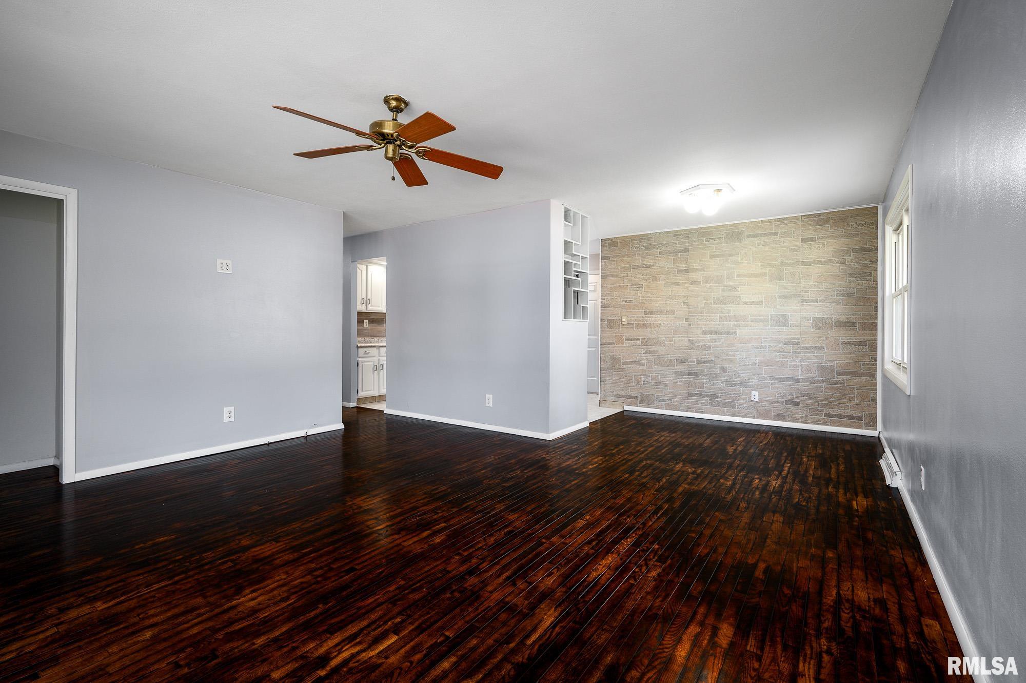 5709 North Hamilton Road Peoria, IL 61614 - Photo 6 of 30 Gallery Image 6