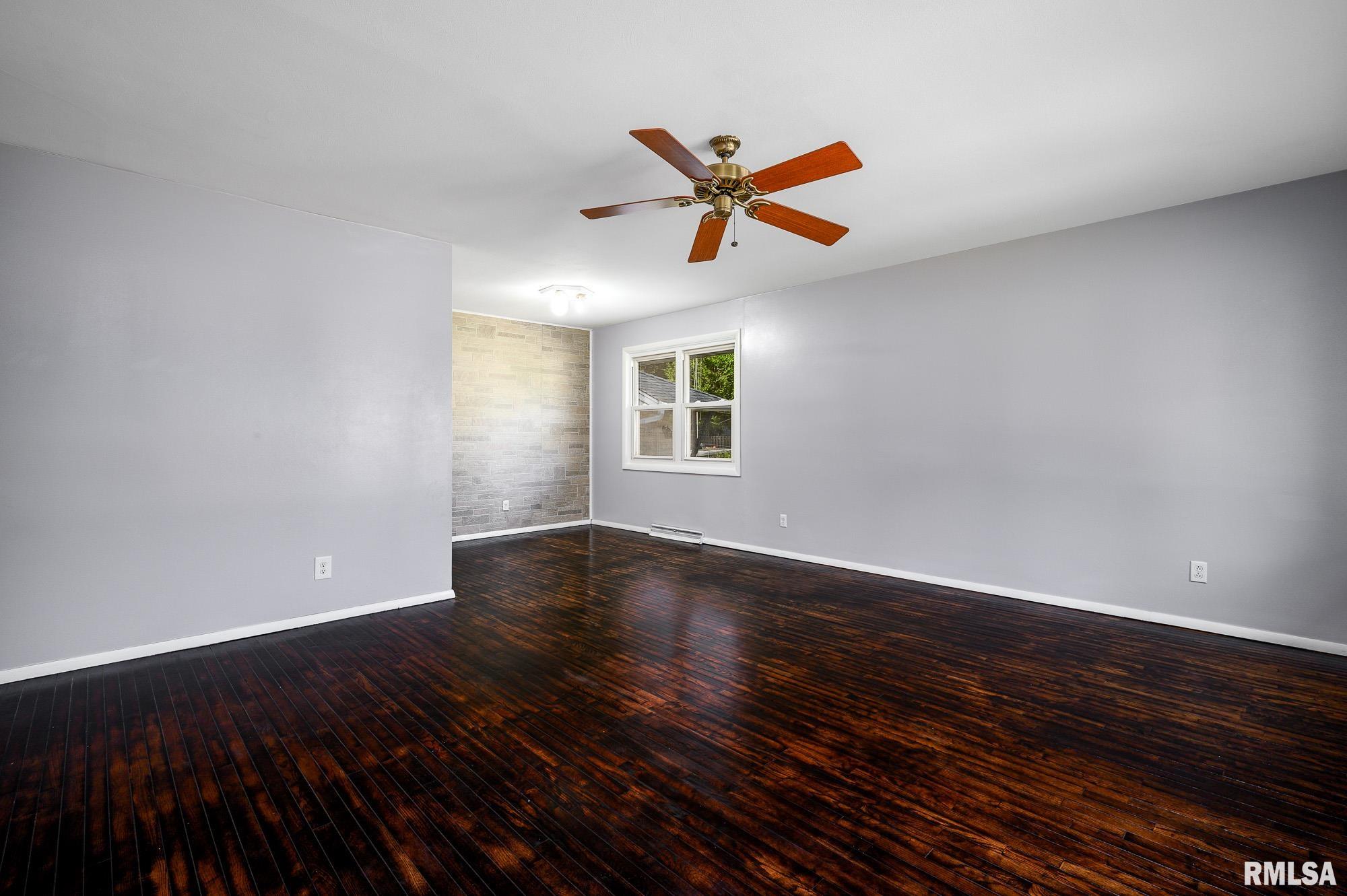 5709 North Hamilton Road Peoria, IL 61614 - Photo 7 of 30 Gallery Image 7