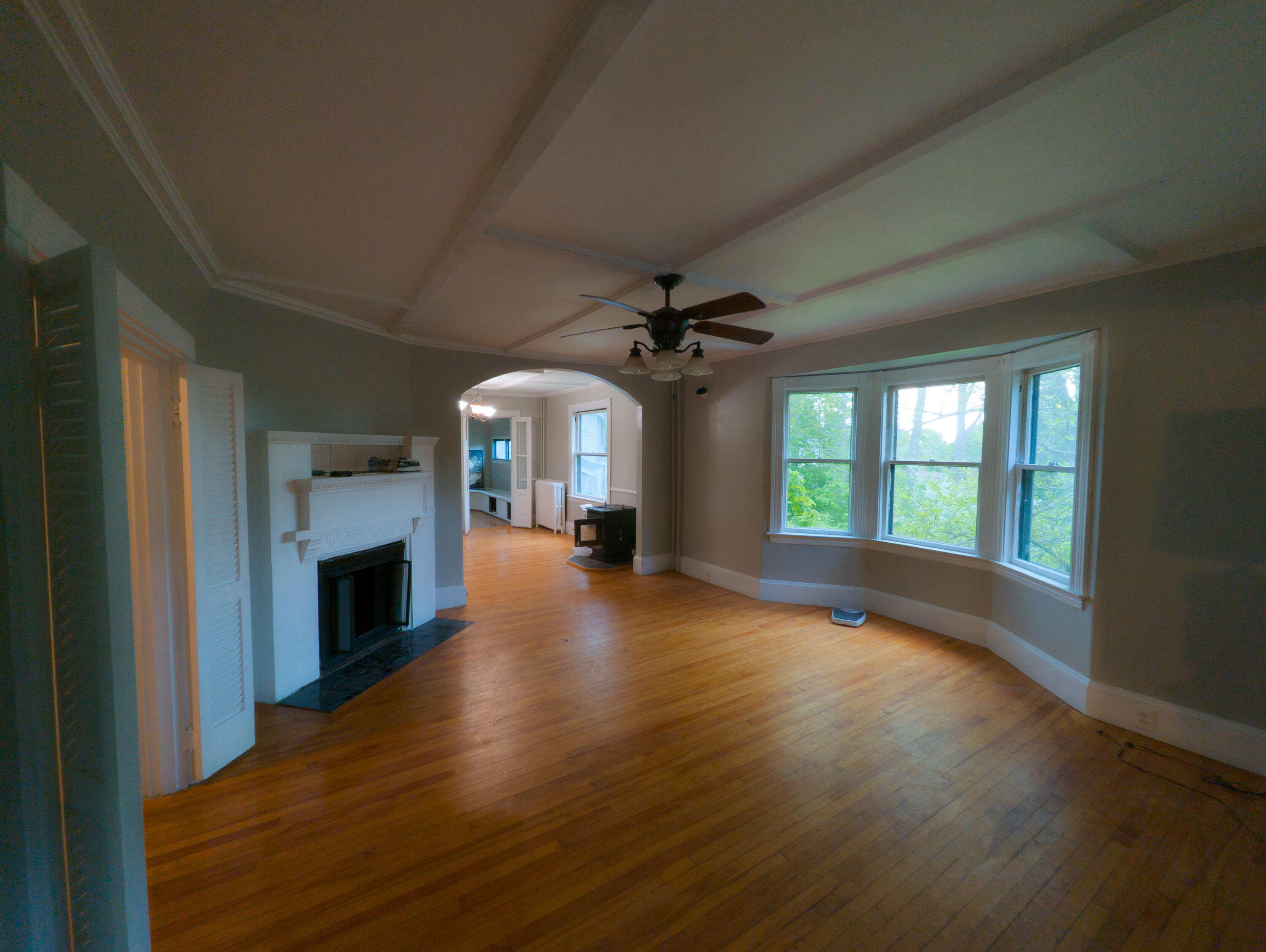 325 Court Street Auburn, ME 04210 - Photo 14 of 64 16 - Indoor Living Room
