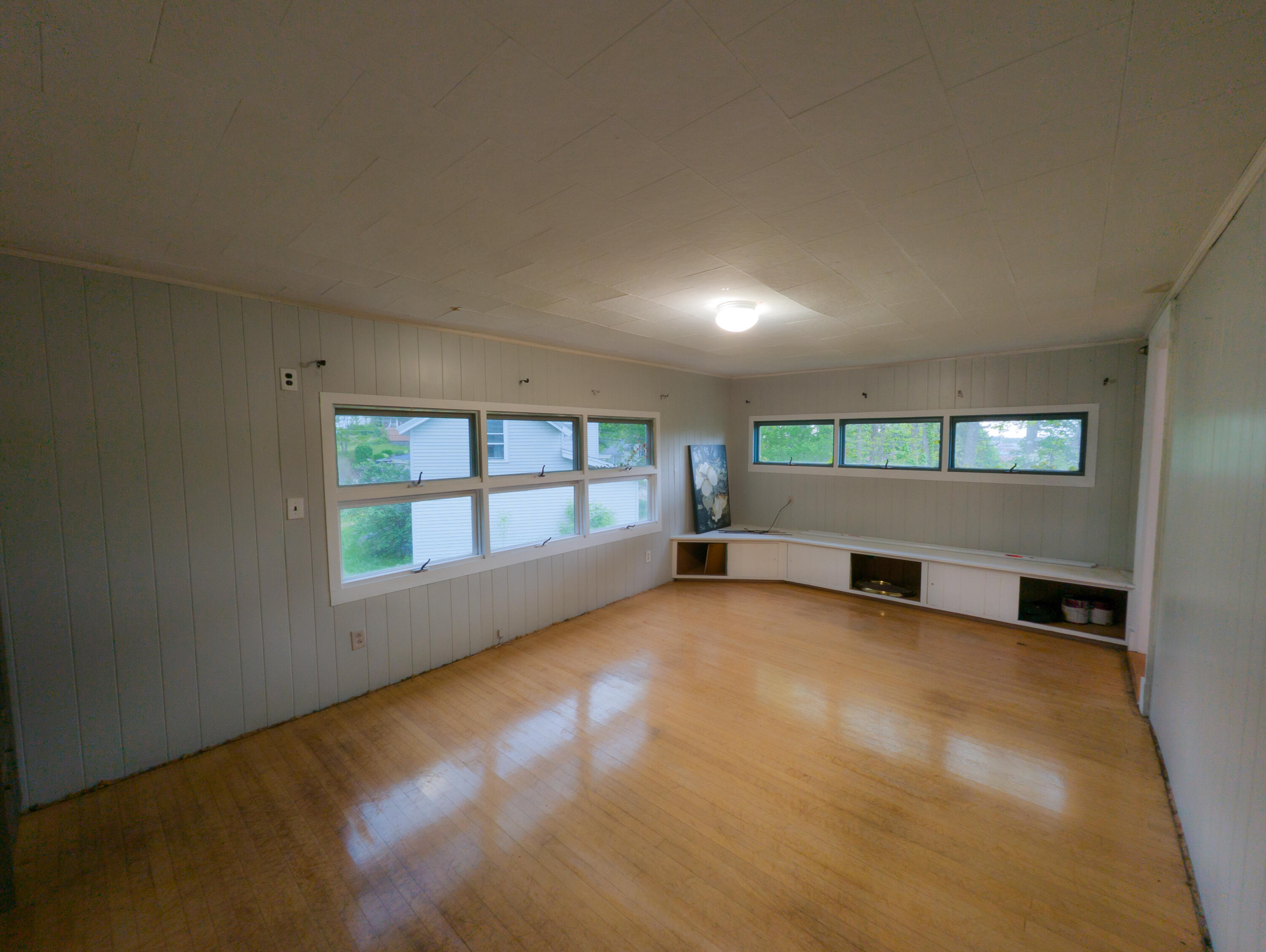 325 Court Street Auburn, ME 04210 - Photo 21 of 64 23 - Indoor Office