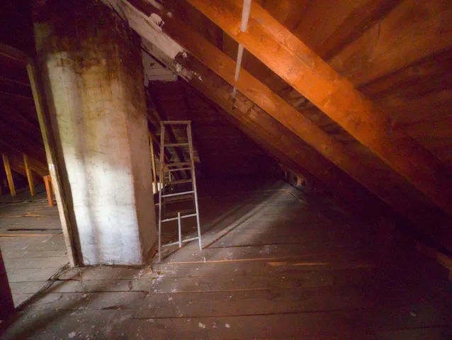 $229,000 | 325 Court Street, Auburn, ME 04210