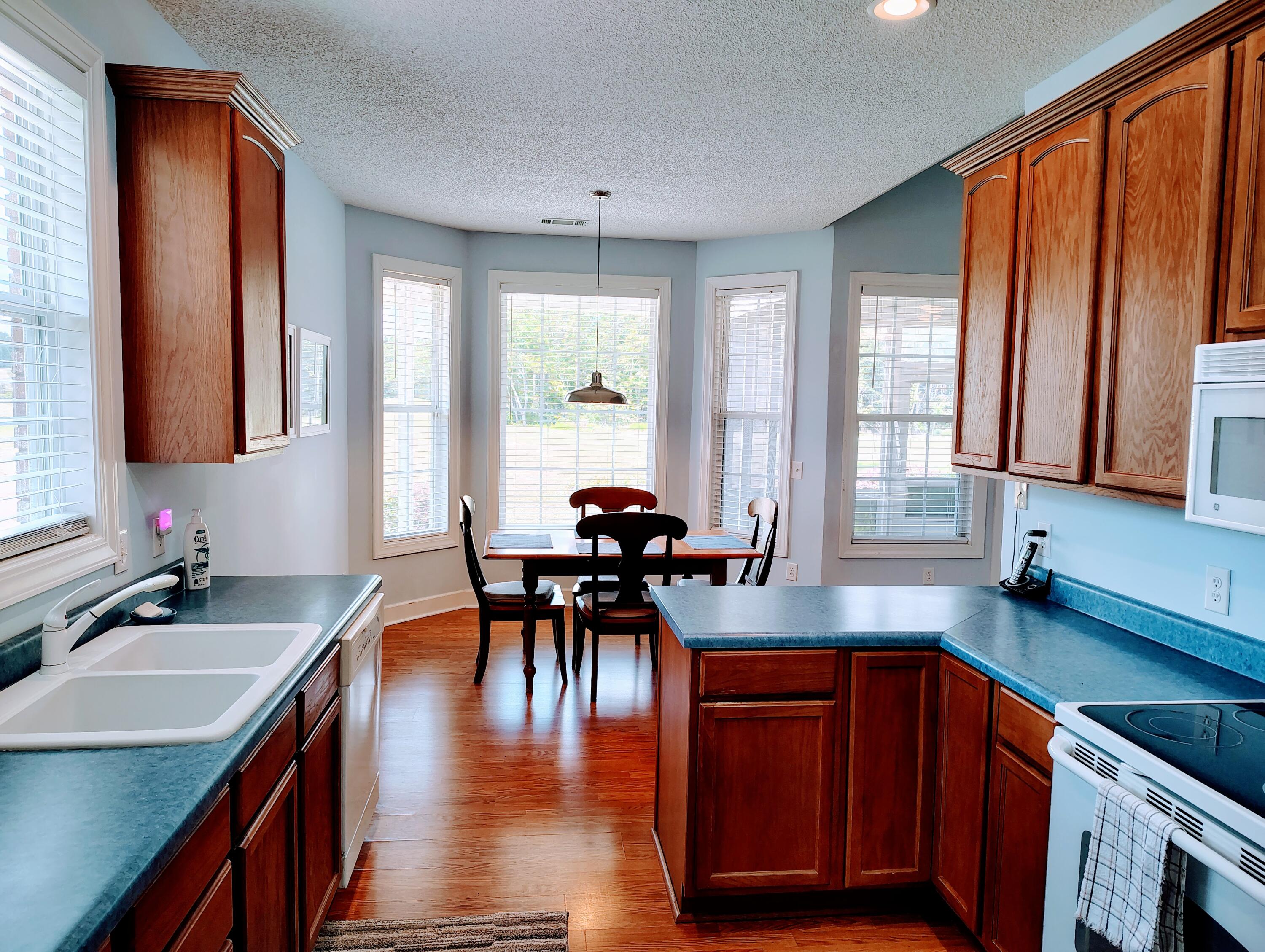 29 Lake Arbu Drive Manning, SC 29102 - Photo 21 of 54 Kitchen