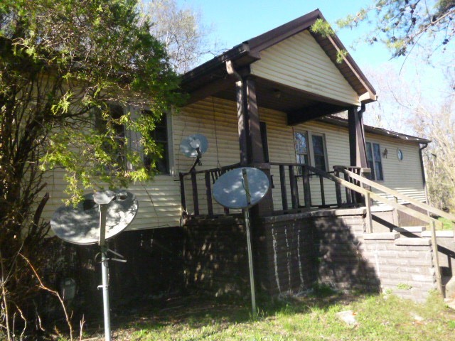 110 Church Street Erin, TN 37061 - Photo 1 of 9