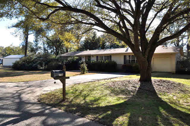 754 Hancock Road Fairhope, AL 36532 - Photo 2 of 32