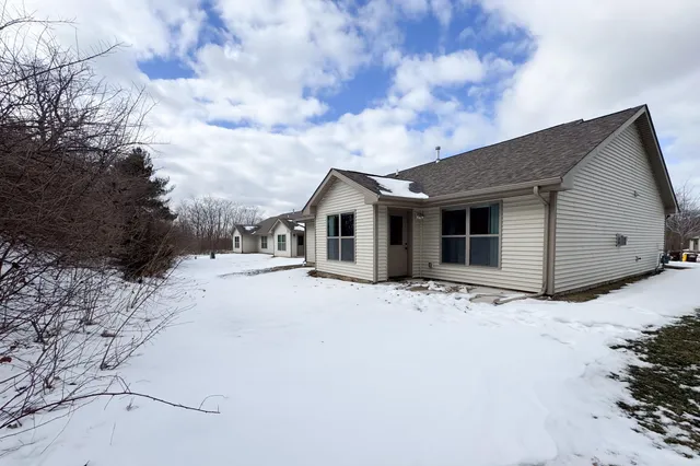 $296,900 | 5785 Jackie's Drive, Loves Park, IL 61111