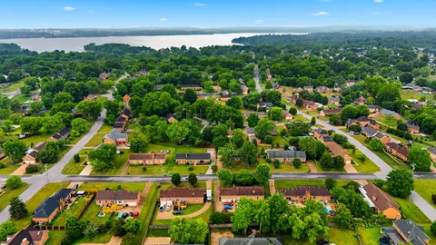 $525,000 | 105 South Chestnut Court, Hendersonville, TN 37075