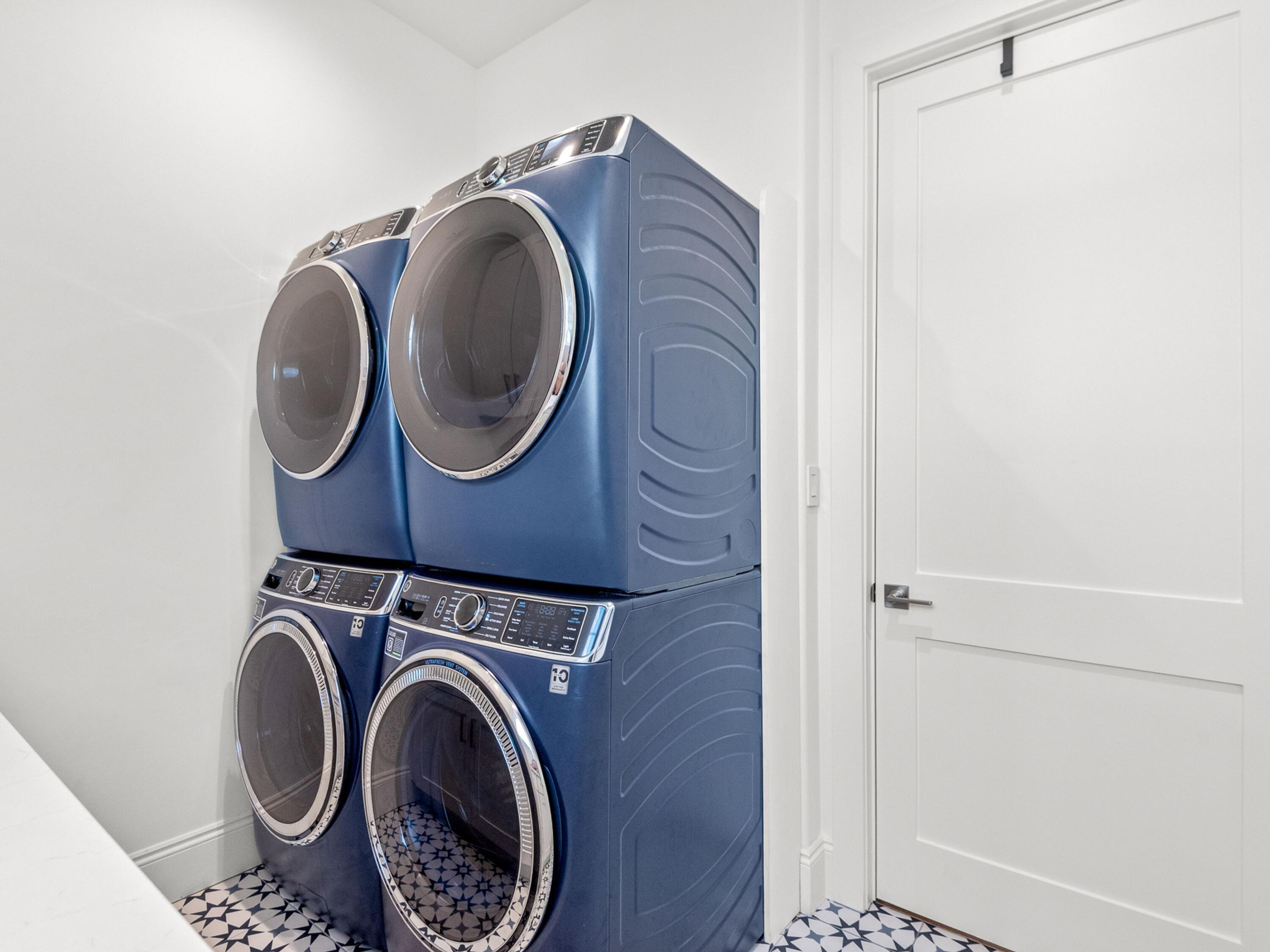 50 Camelot Lane Santa Rosa Beach, FL 32459 - Photo 29 of 39 a utility room with dryer and washer