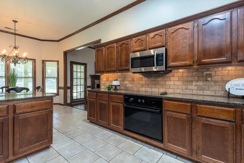 $299,000 | 8668 Wood Mills Drive West, Memphis, TN 38016