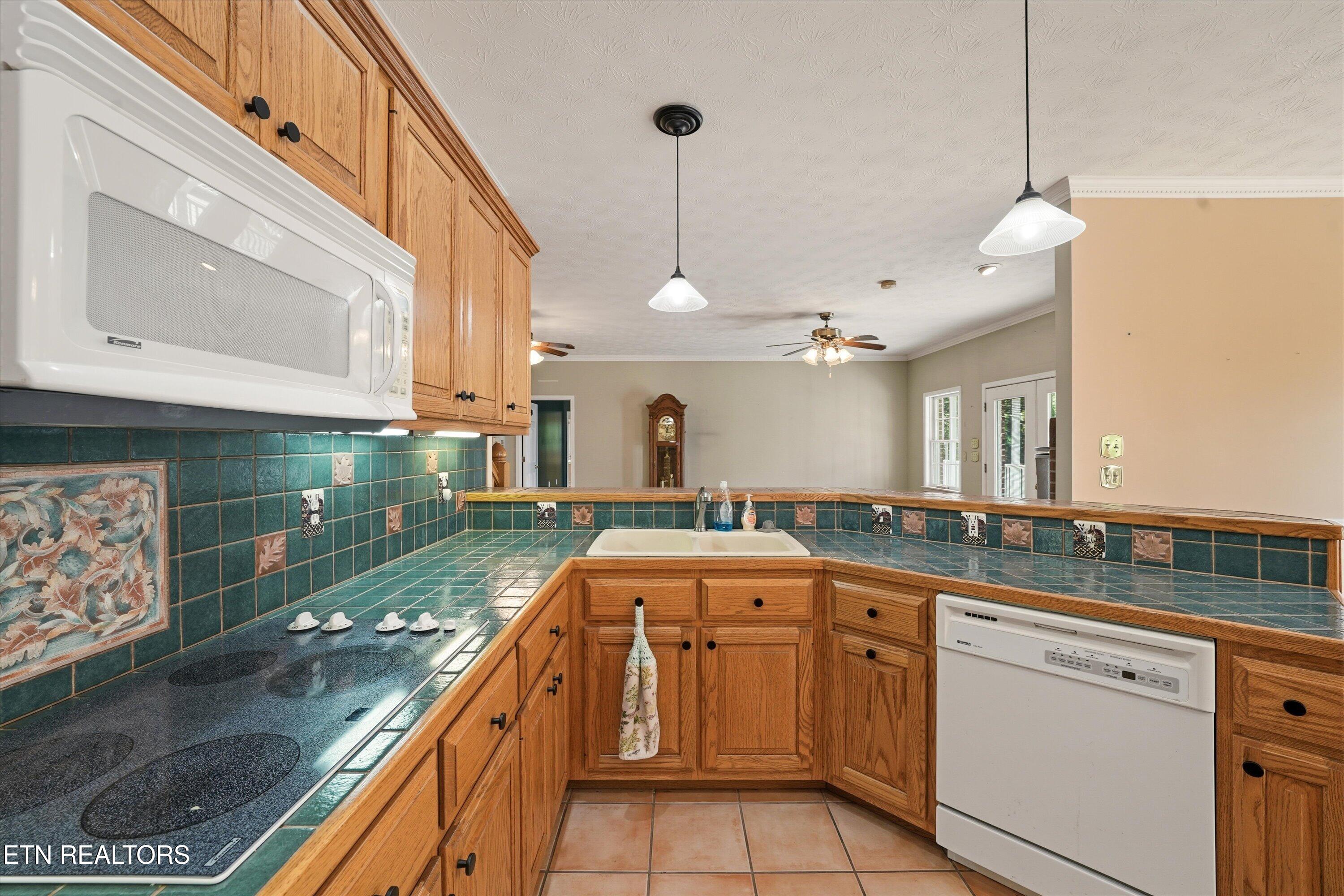 2168 Ranch Road Dandridge, TN 37725 - Photo 13 of 55 17-2168 Ranch Rd 34