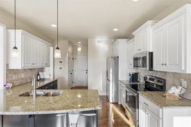 $599,950 | 14119 Merion Court, Basehor, KS 66007