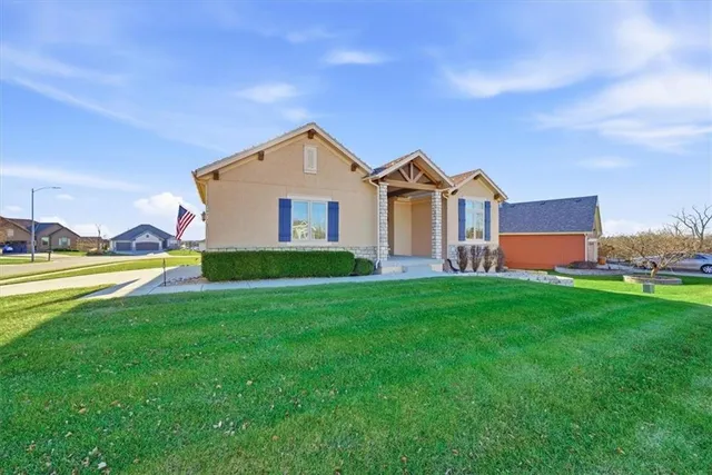 $599,950 | 14119 Merion Court, Basehor, KS 66007