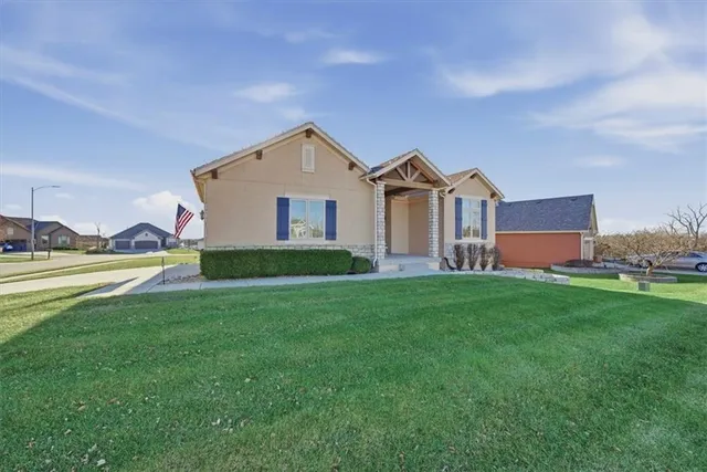 $599,950 | 14119 Merion Court, Basehor, KS 66007