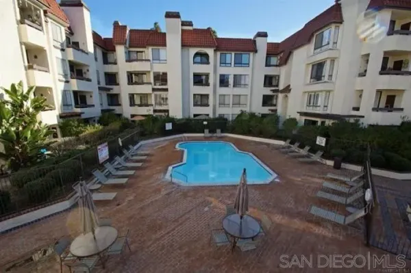 $3,095 | 5865 Friars Road, Unit 3114, San Diego, CA 92110