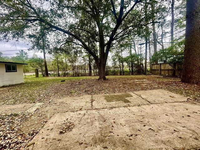 9530 Cumberland Drive Beaumont, TX 77708 - Photo 9 of 21 Back Yard